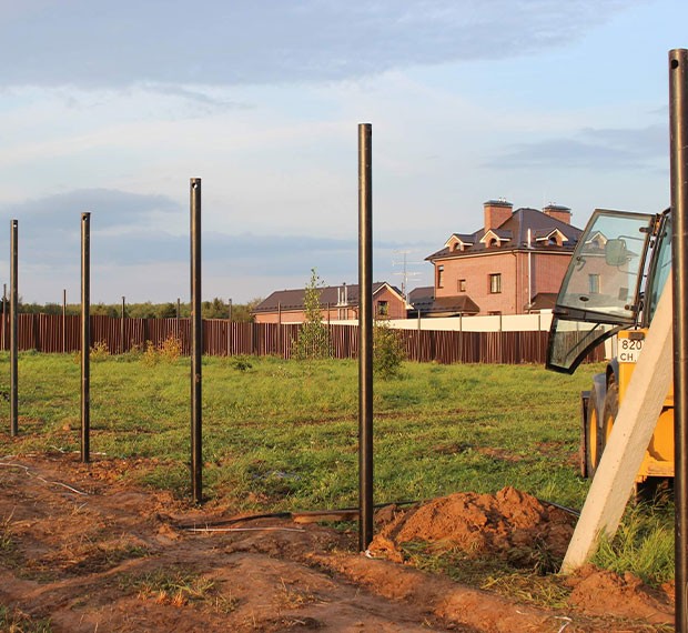 Винтовые сваи для забора в Сычёвке